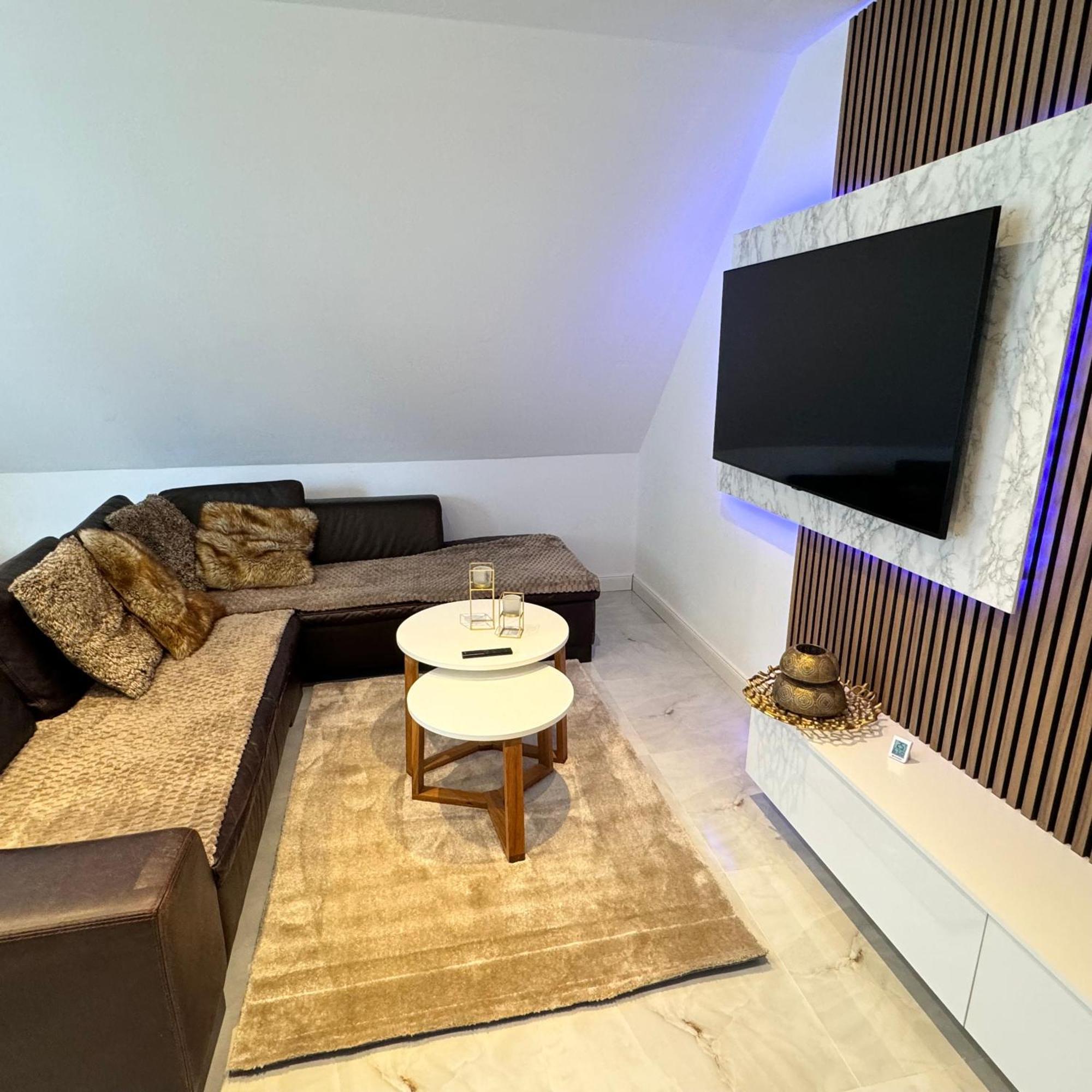 Relaxdays-Apartments 1 Garten Und Pool-Mitbenutzung, Wallbox, Kostenloser Parkplatz, Kontaktloser Checkin, Wifi Mit Smarttv Gutersloh Exterior photo